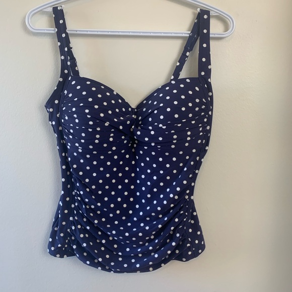 Bond-eye NWOT Tankini Top, Blue w White Polka Dots, Multi Fit Cup , No Wires - Picture 3 of 11